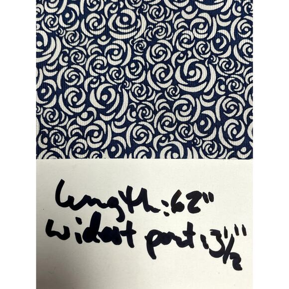 VINEYARD VINES Bundle of 2 Men's Neck Ties 100% Silk Rose Grill Corn Burger - Picture 15 of 16